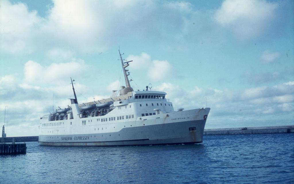 Marts 2023: Kristiansands Dampskipsselskap’s færge CHRISTIAN IV d. 10/8-1970. Færgen blev leveret til rederiet i 1968 og solgt i 1984. Foto: Hans Jørn Fredberg